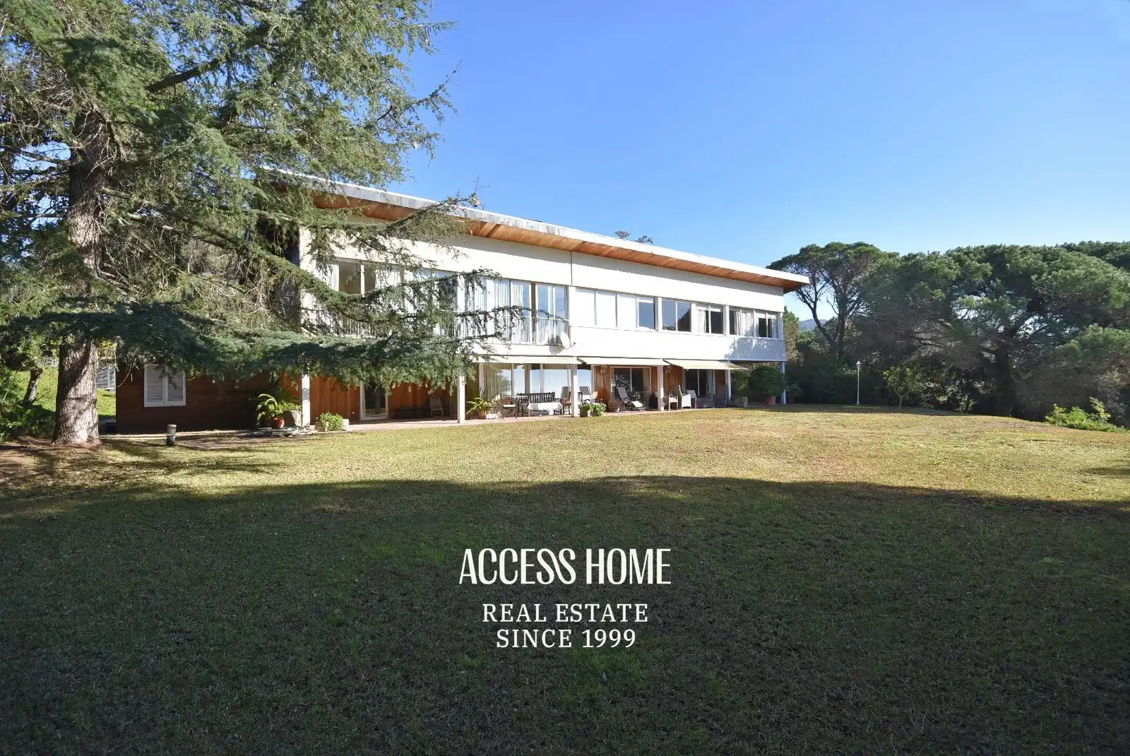 Villa avec piscine à vendre à Rocaferrera