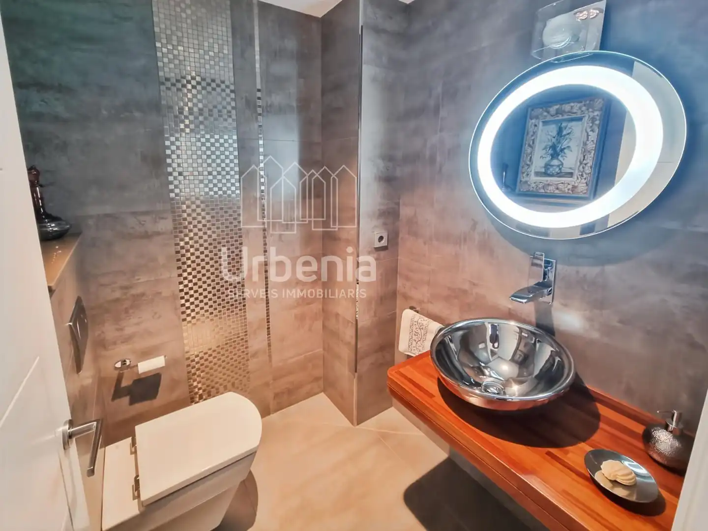Bathroom of Houses for sale in Sant Andreu de Llavaneres  with Air Conditioner, Heating and Swimming Pool