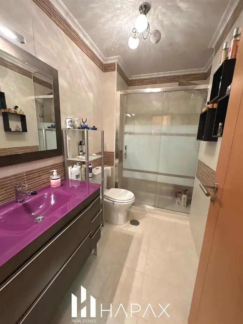 Baño de Piso en venta en Moriscos con Calefacción y Terraza