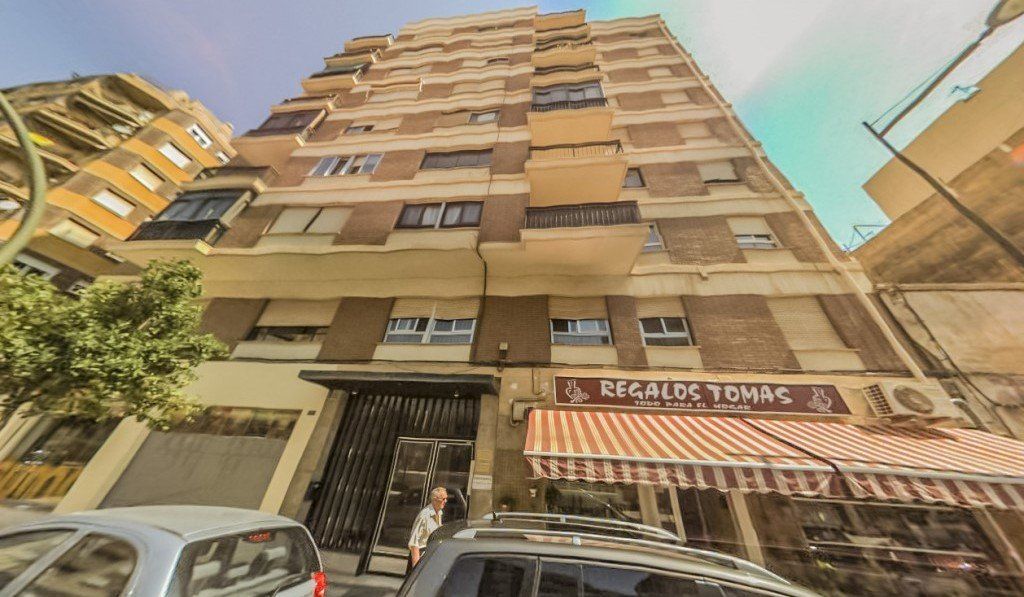 Vista exterior de Pis en venda en Castellón de la Plana / Castelló de la Plana amb Alarma
