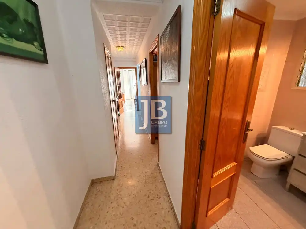 Pis amb balcó en venda a Carrer de la Reina, imagen 8