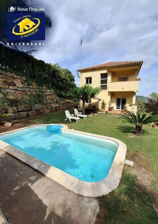 Piscina de Casa o xalet en venda en Castellar del Vallès amb Calefacció, Terrassa i Piscina