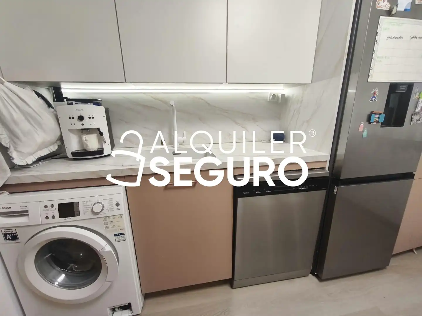 Cuina de Pis de lloguer en Zaragoza amb Aire condicionat, Calefacció i Terrassa