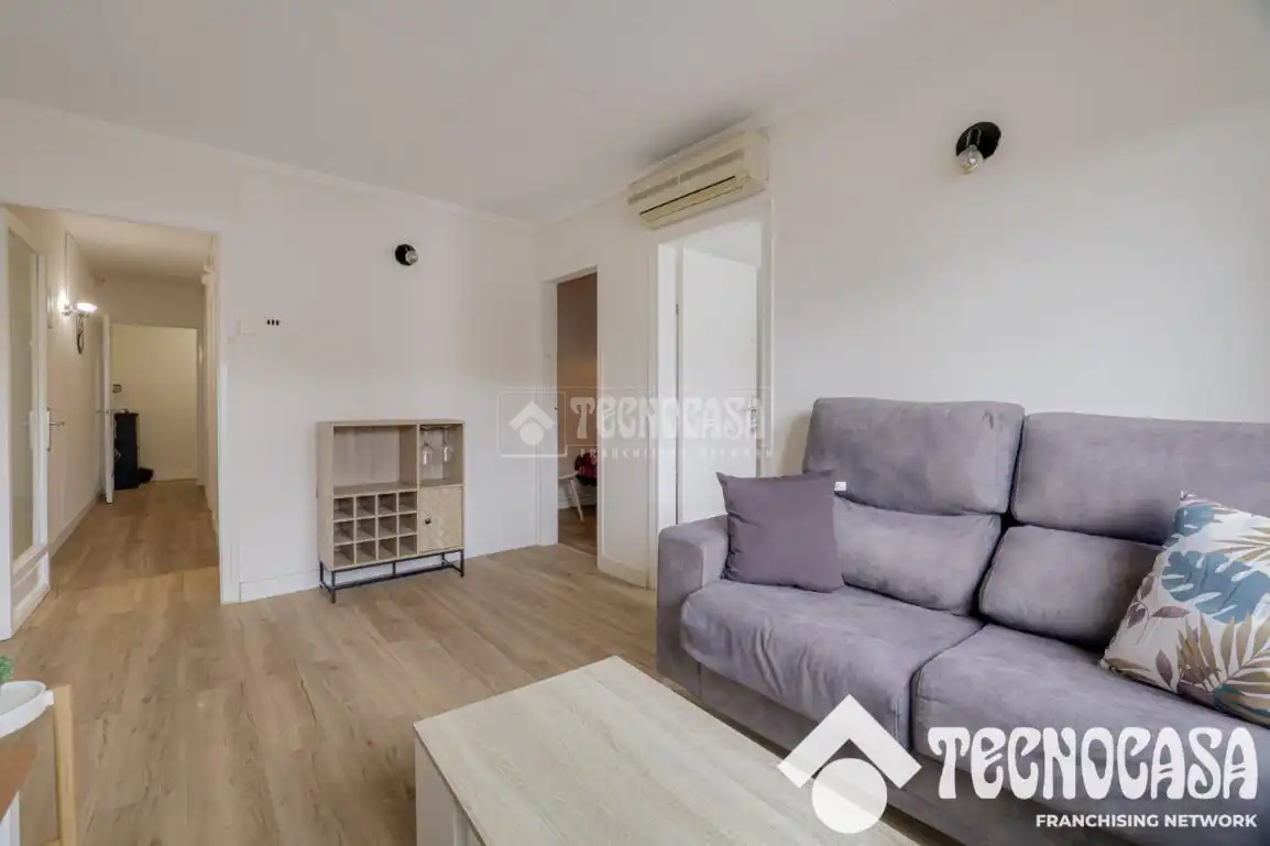 Sala de estar de Piso en venta en Barcelona con Aire acondicionado, Calefacción y Parquet