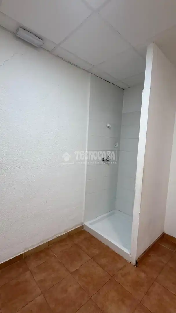 Local comercial de lloguer a Nueva Andalucía, imagen 5