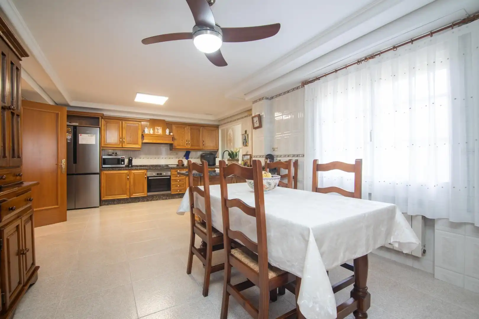 Cocina de Casa o chalet en venta en Elche / Elx con Jardín privado, Terraza y Piscina