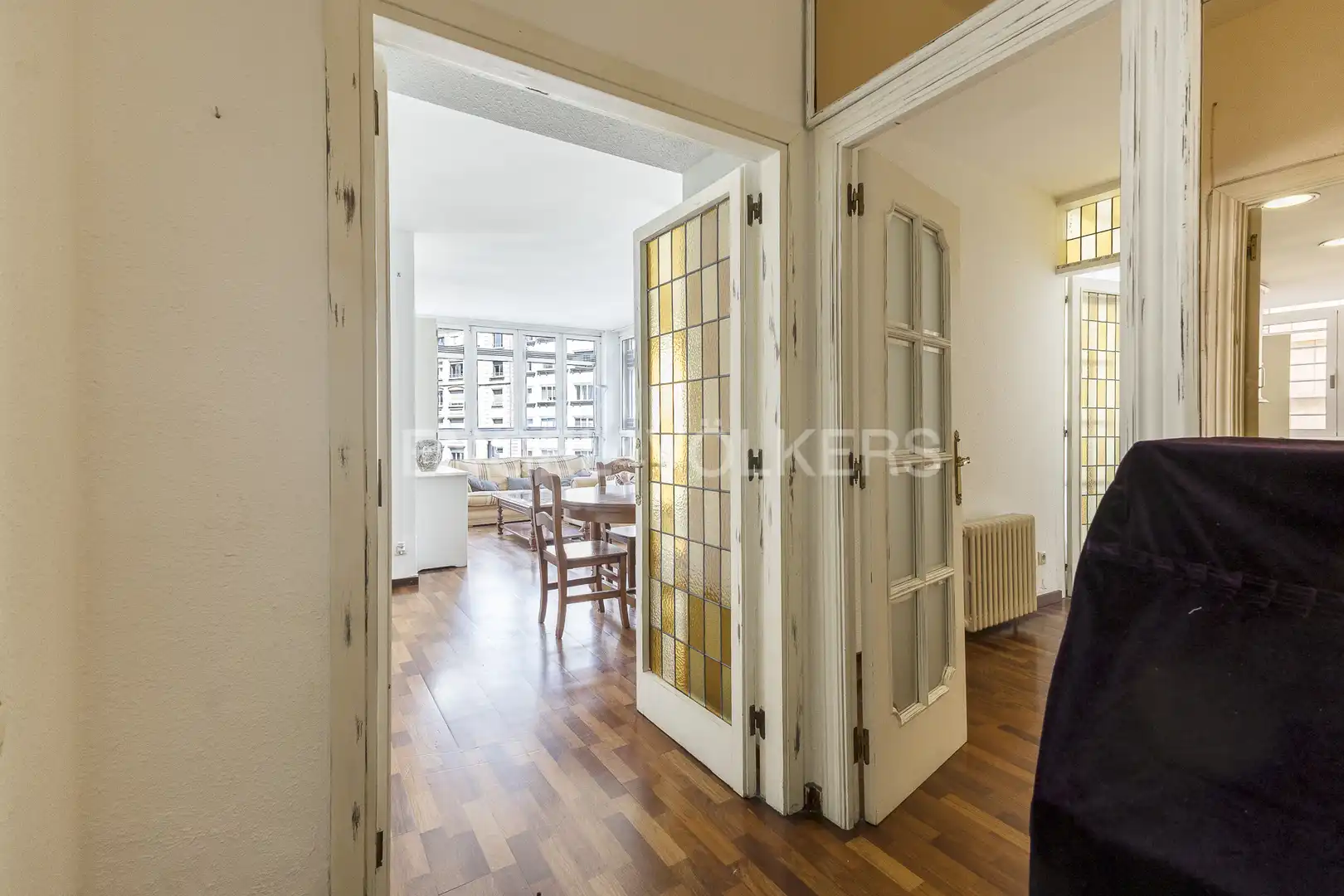 Vista exterior de Piso en venta en Barcelona con Calefacción y Parquet