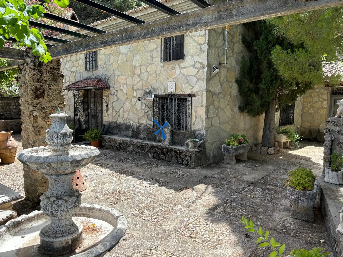 Vista exterior de Finca rústica en venta en Villanueva del Arzobispo con Calefacción, Trastero y Piscina