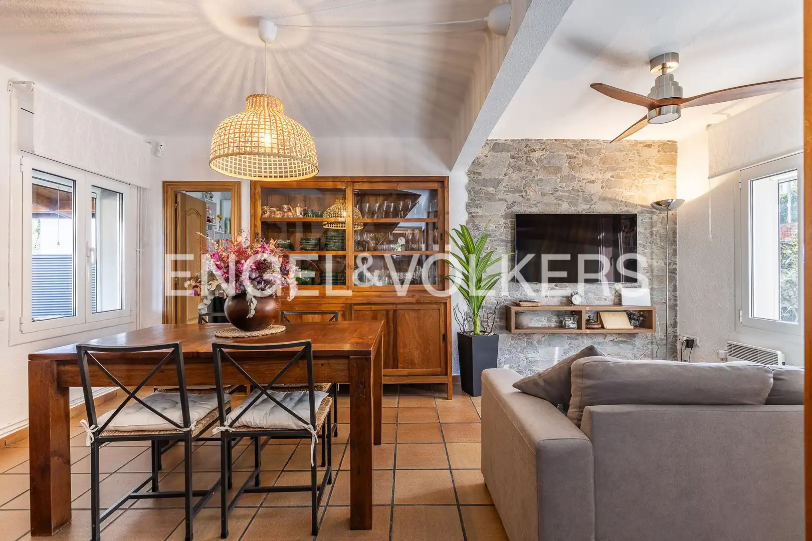 Dining room of Houses for sale in Sant Cugat del Vallès  with Air Conditioner, Heating and Private garden