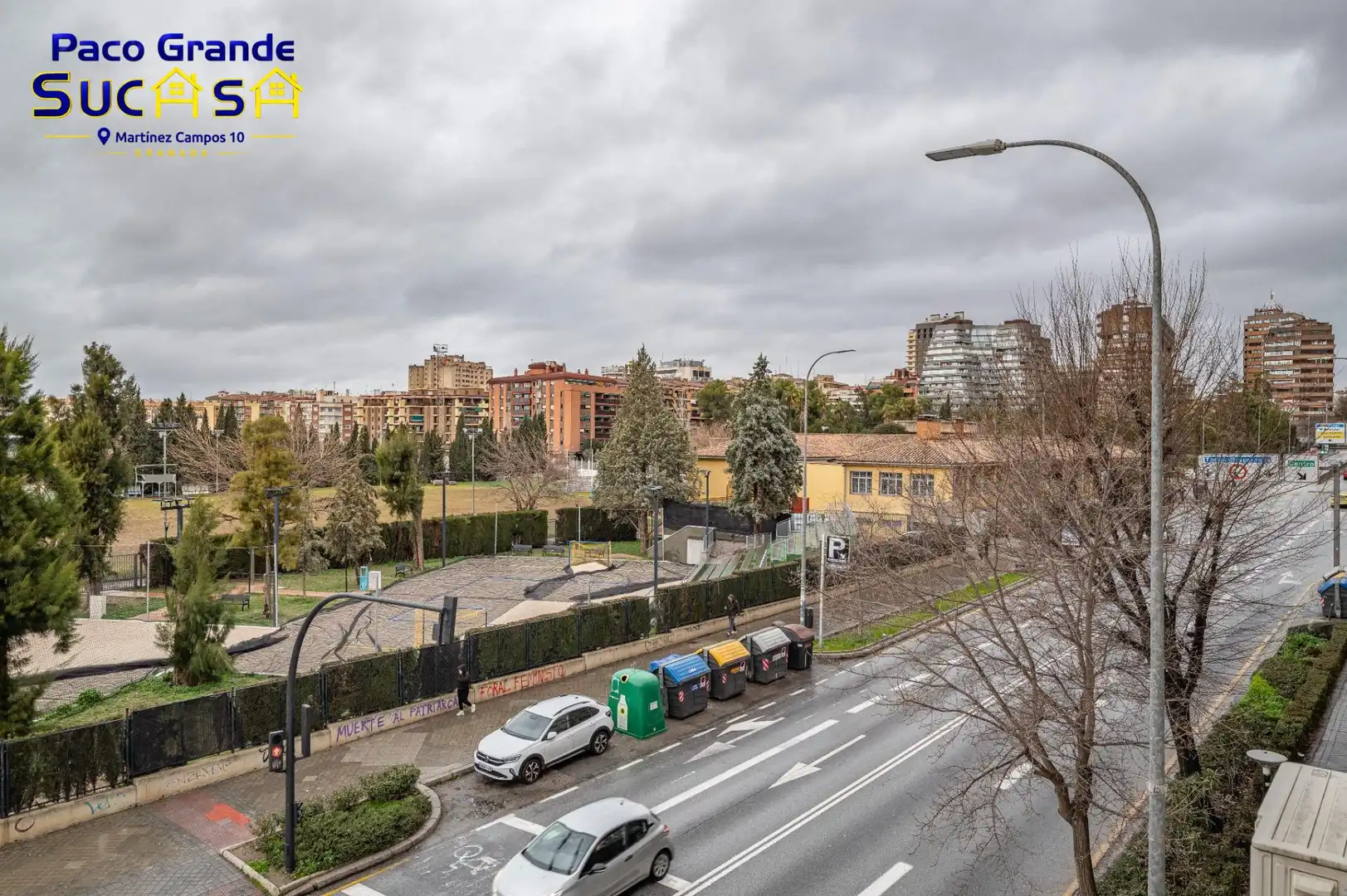 Vista exterior de Pis en venda en Granada amb Aire condicionat i Calefacció