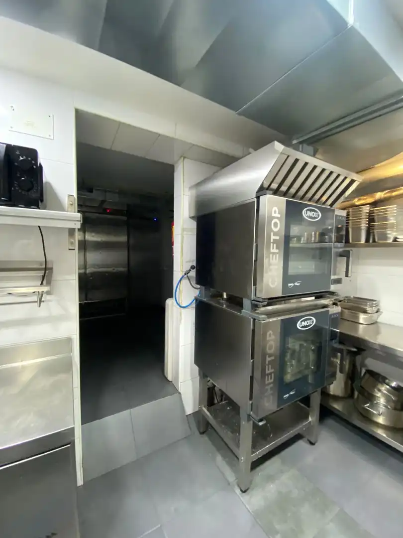 Kitchen of Commercial properties for rent in Madrid  with Air Conditioner