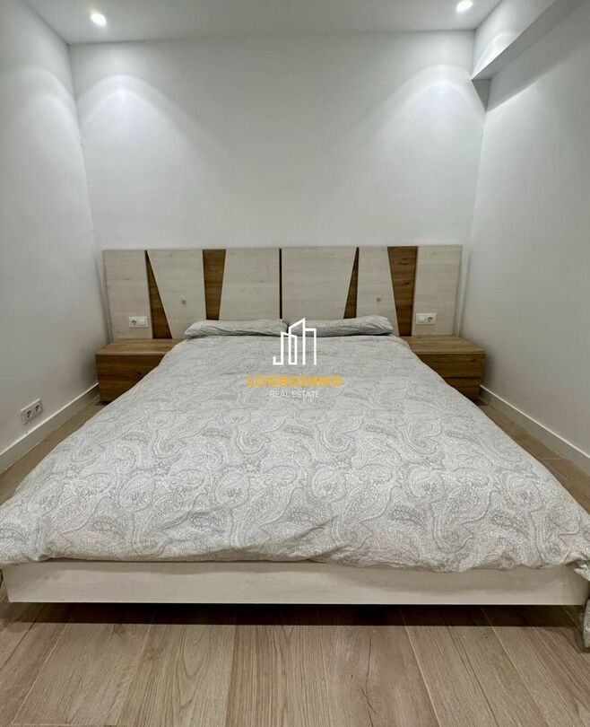 Habitación de Piso en venta en  Logroño con Calefacción, Parquet y Amueblado