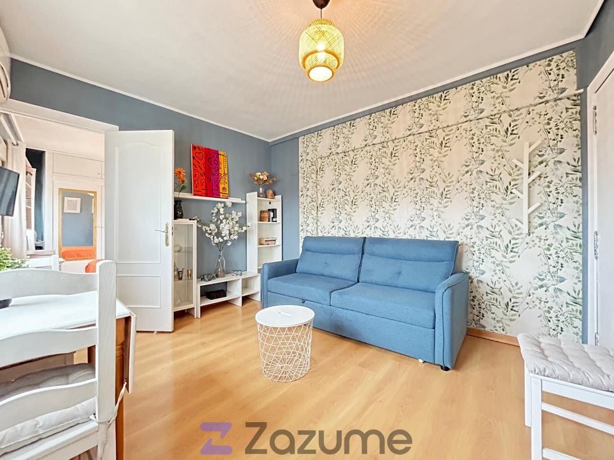 Sala d'estar de Àtic de lloguer en  Granada Capital amb Aire condicionat, Calefacció i Parquet