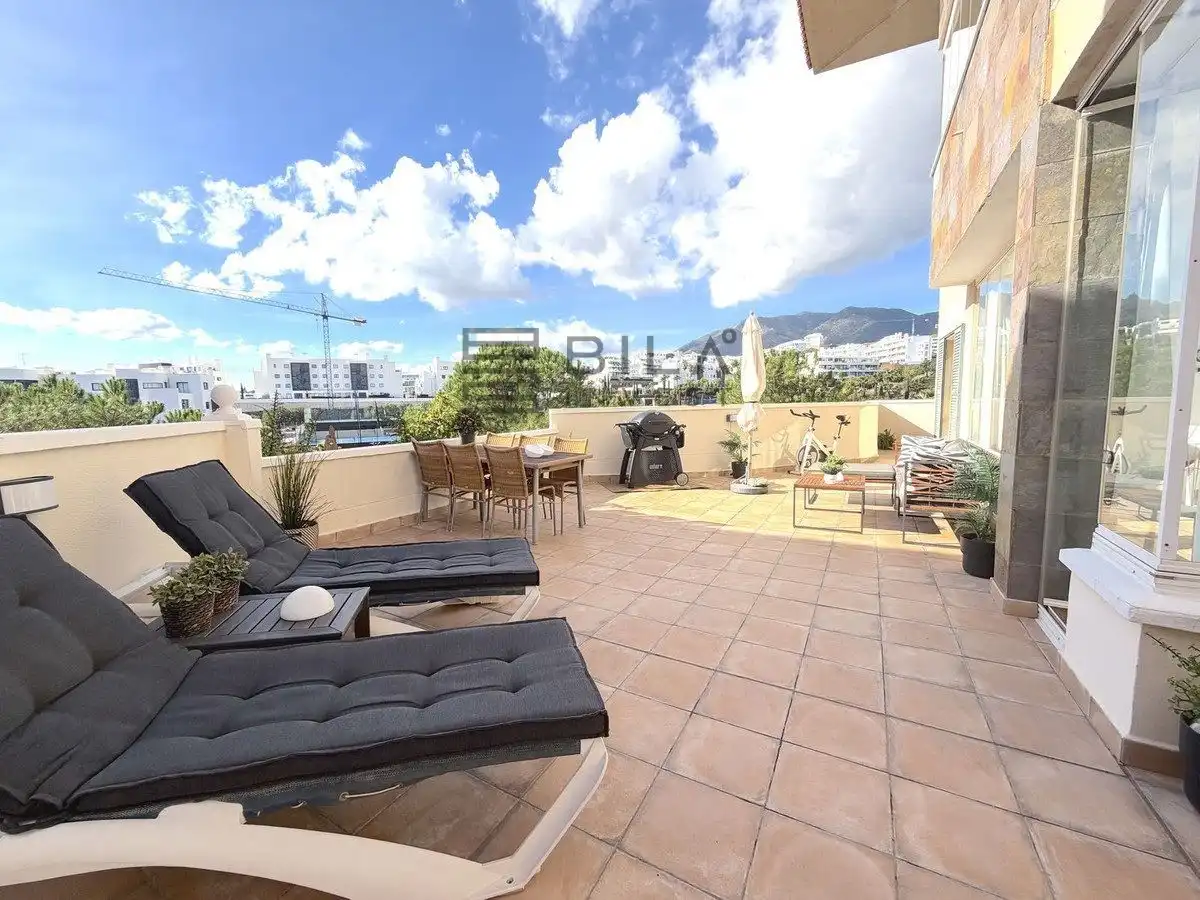 Terrasse von Wohnung zum Verkauf in Fuengirola mit Klimaanlage, Terrasse und Abstellraum