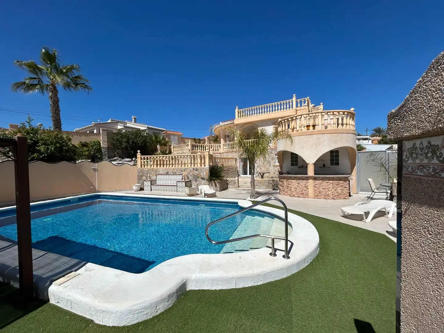Villa mit Terrasse zum Verkauf in Calle de chiquita