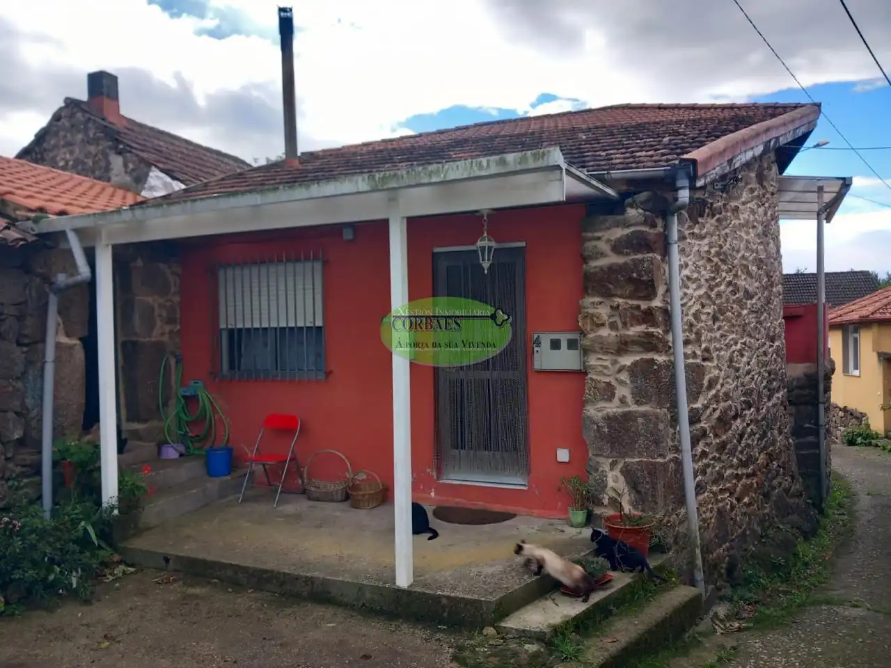 Exterior view of Houses for sale in Gomesende  with Storage room