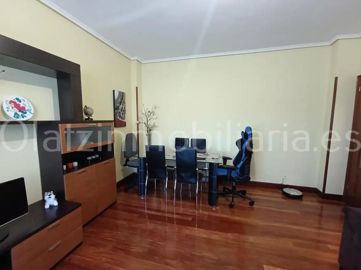 Piso en venta en Balmaseda con Calefacción, Amueblado y Balcón