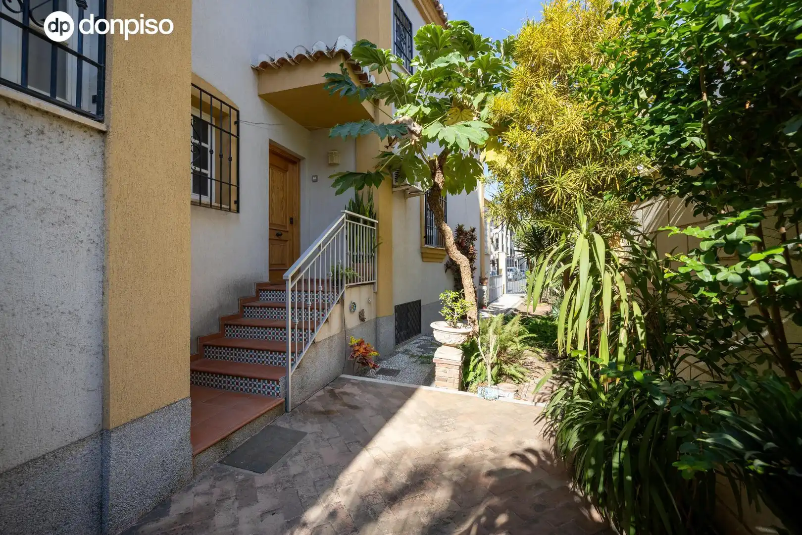 Terraced house with garden for sale in Calle Calle Aperos del Pilar, imagen 3