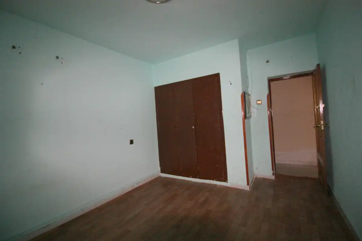 Dormitori de Casa o xalet en venda en Lanzahíta amb Jardí privat