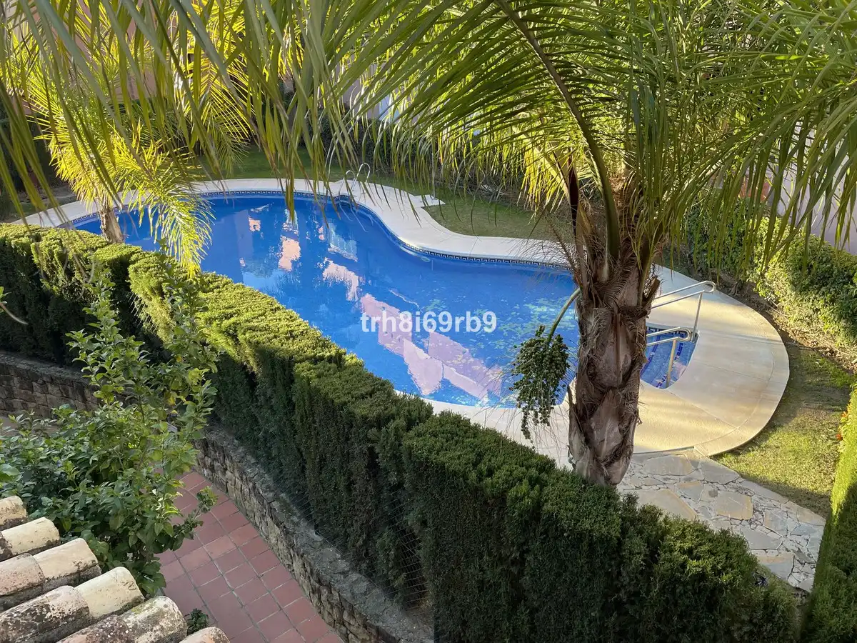 Adossat amb piscina en venda a Estepona - Estepona,Centro,Calle Segismundo Moret, imagen 6