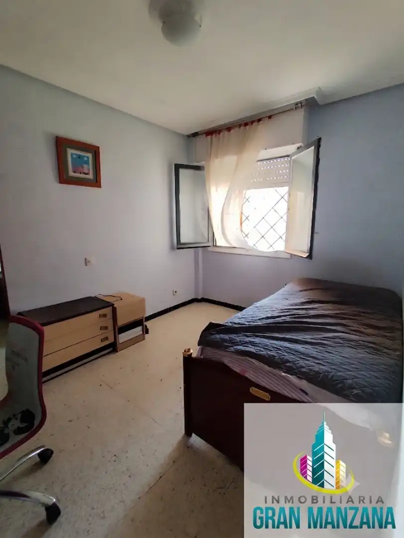Dormitori de Apartament en venda en Briviesca amb Terrassa