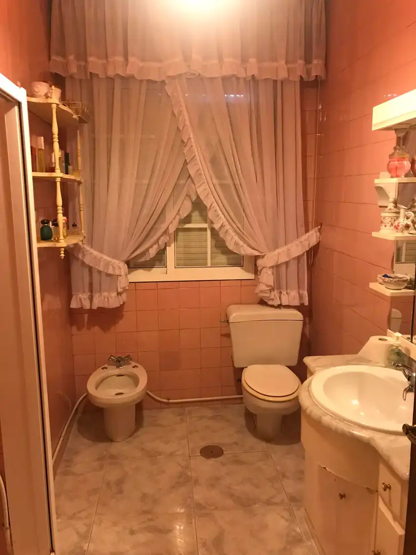 Bathroom of Houses for sale in Pontevedra Capital   with Private garden, Terrace and Swimming Pool