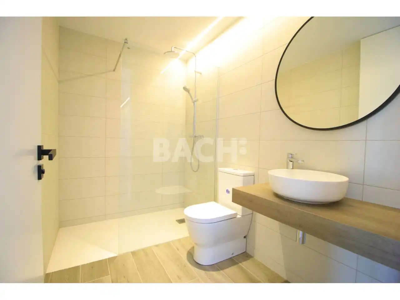 Baño de Ático en venta en Taradell con Calefacción, Terraza y Balcón