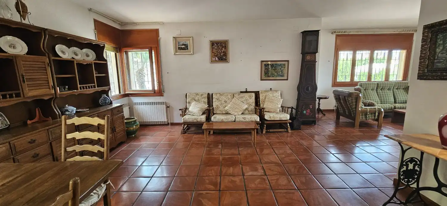 Sala d'estar de Casa o xalet en venda en Corbera de Llobregat amb Aire condicionat i Calefacció