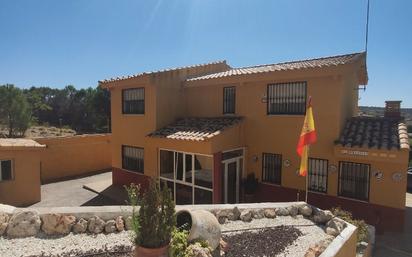 Vista exterior de Casa o xalet en venda en Chinchón amb Aire condicionat, Calefacció i Jardí privat