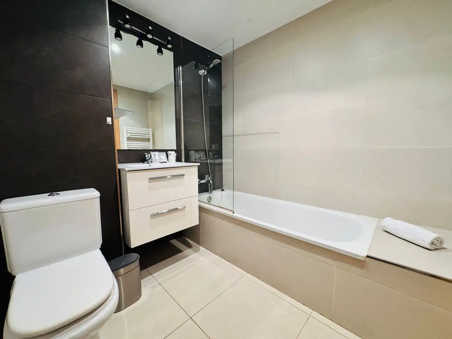 Piso con terraza en venta en Carrer Arquitecte Gaudí, imagen 14
