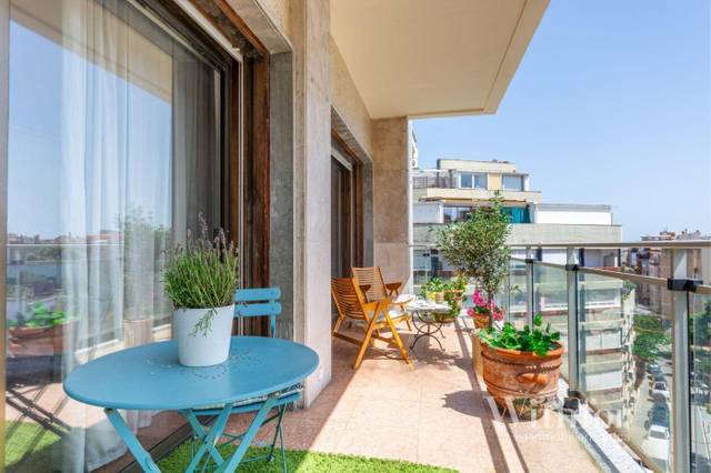 Piso en Venta en  BALMES en Sant Gervasi- Galvany