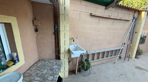 Foto 4 de Casa adosada en venta en Cerros de Montequinto, Montequinto