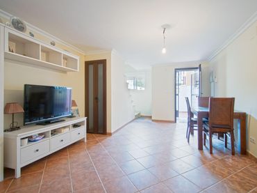 Terraced house with balcony for sale in Cerro - Amate