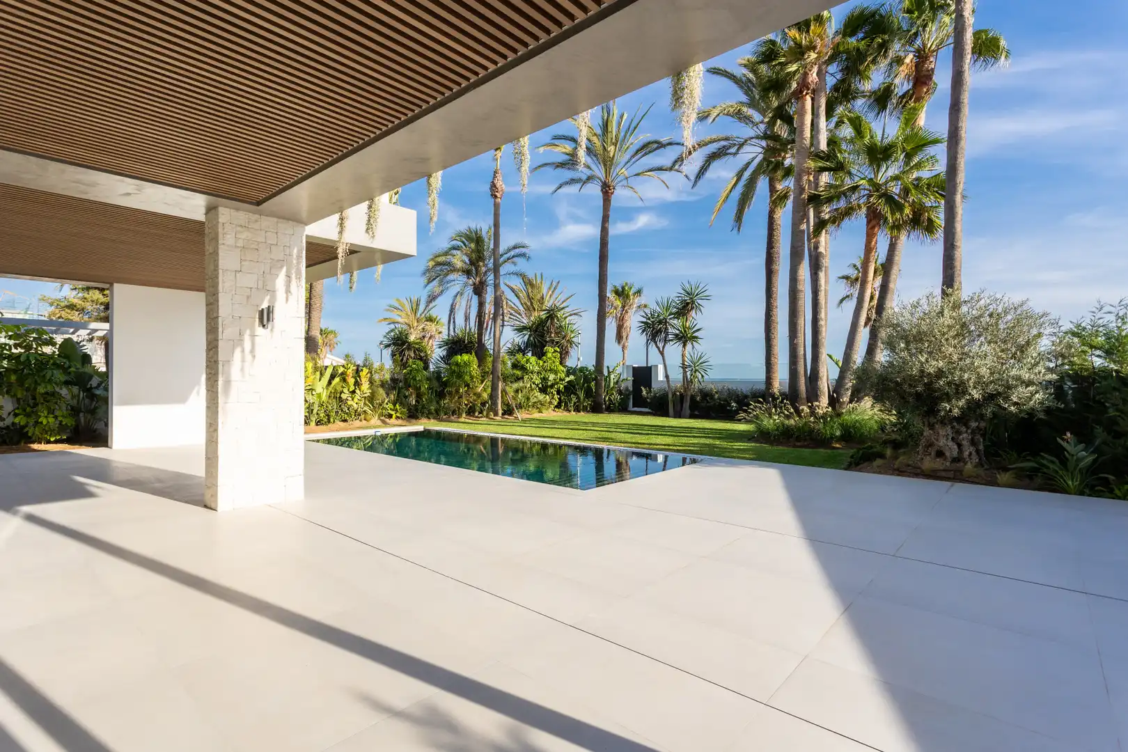 Terrace of Houses for sale in Marbella  with Air Conditioner, Terrace and Storage room
