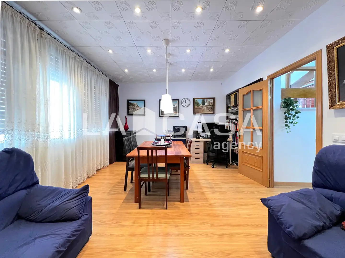 Haus oder Chalet zum Verkauf in Badalona mit Heizung, Terrasse und Balkon