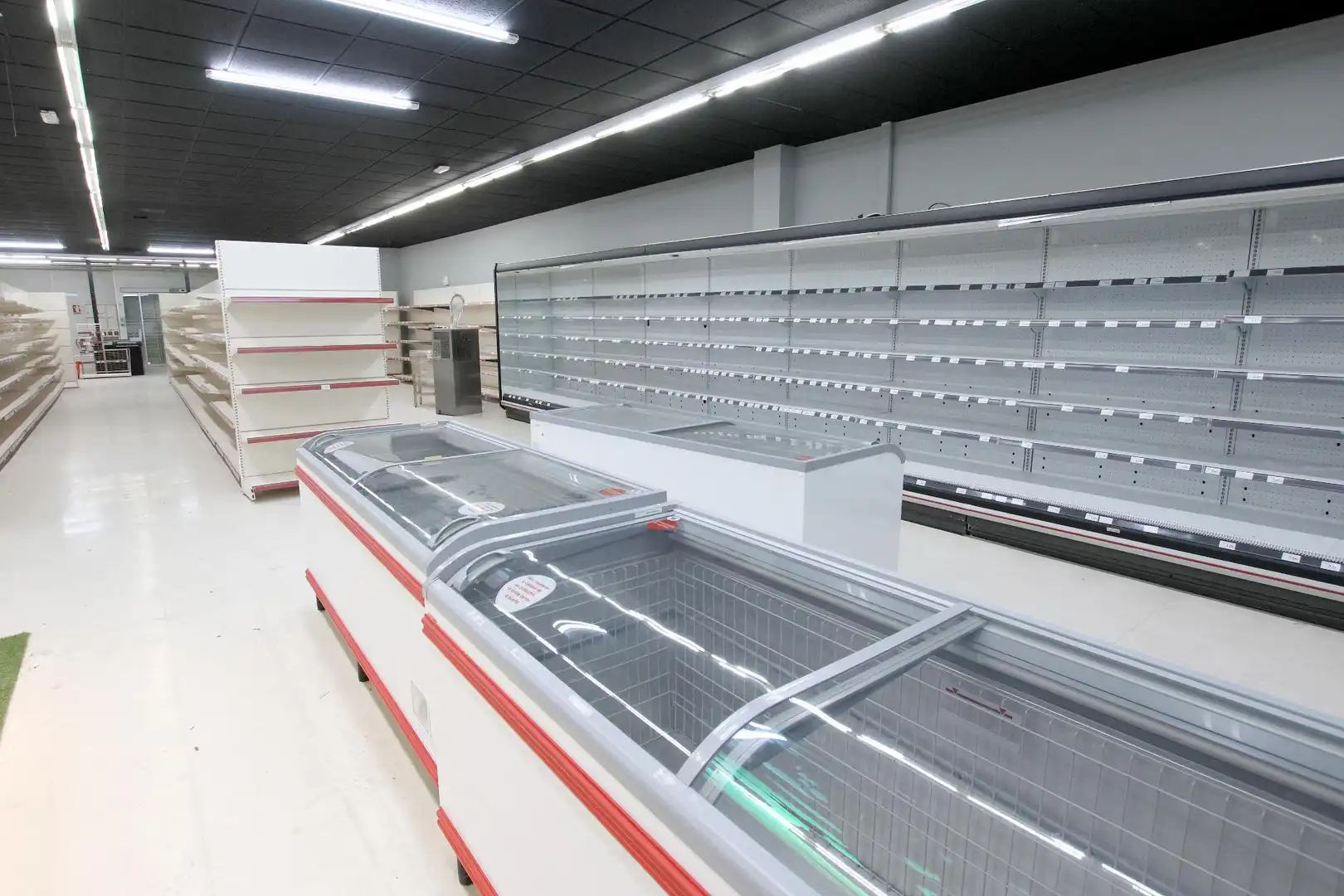 Local en venda en Puebla de la Calzada amb Aire condicionat