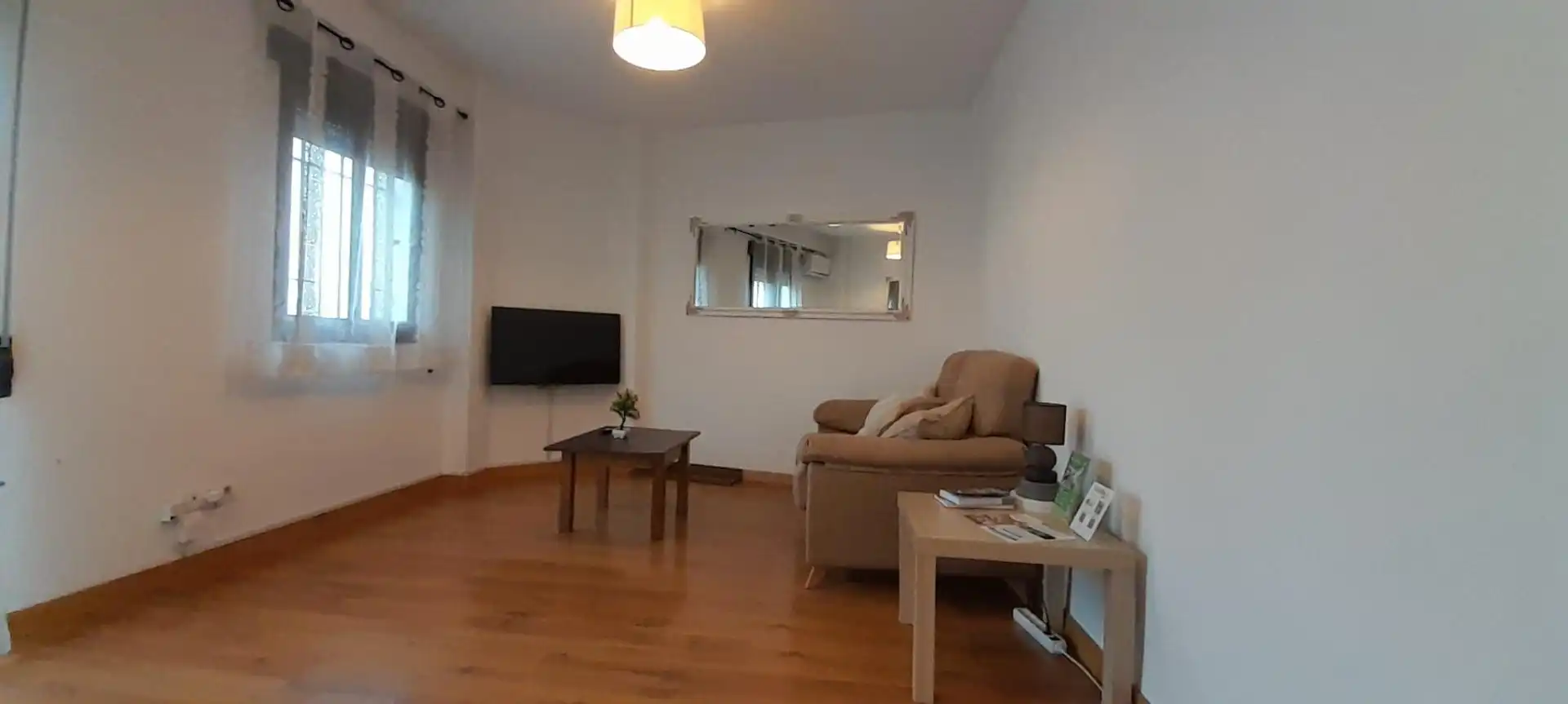 Sala d'estar de Pis en venda en Córdoba amb Aire condicionat i Balcó