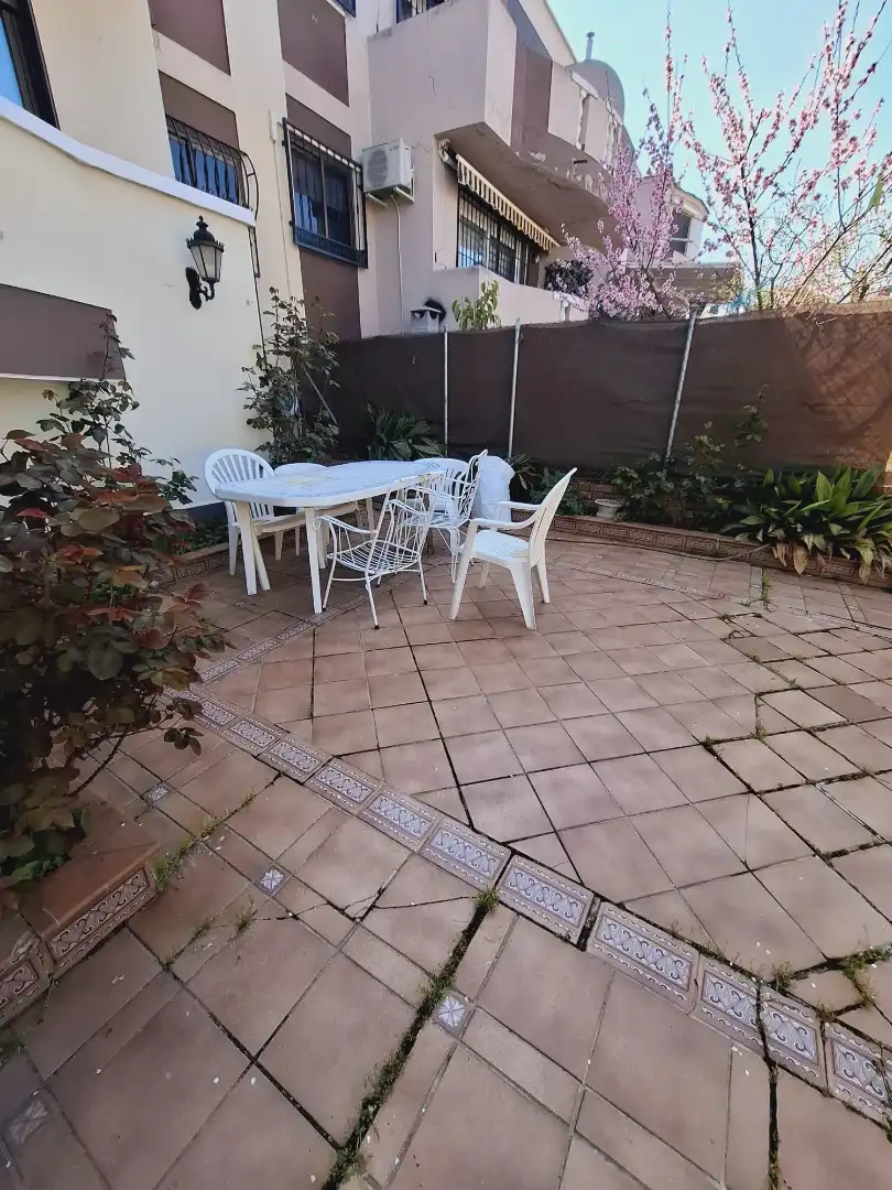Terrassa de Casa adosada en venda en Villaviciosa de Odón amb Aire condicionat, Calefacció i Jardí privat