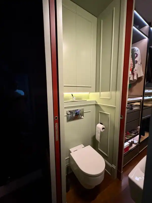 Badezimmer von Maisonette zum Verkauf in Madrid mit Klimaanlage und Heizung