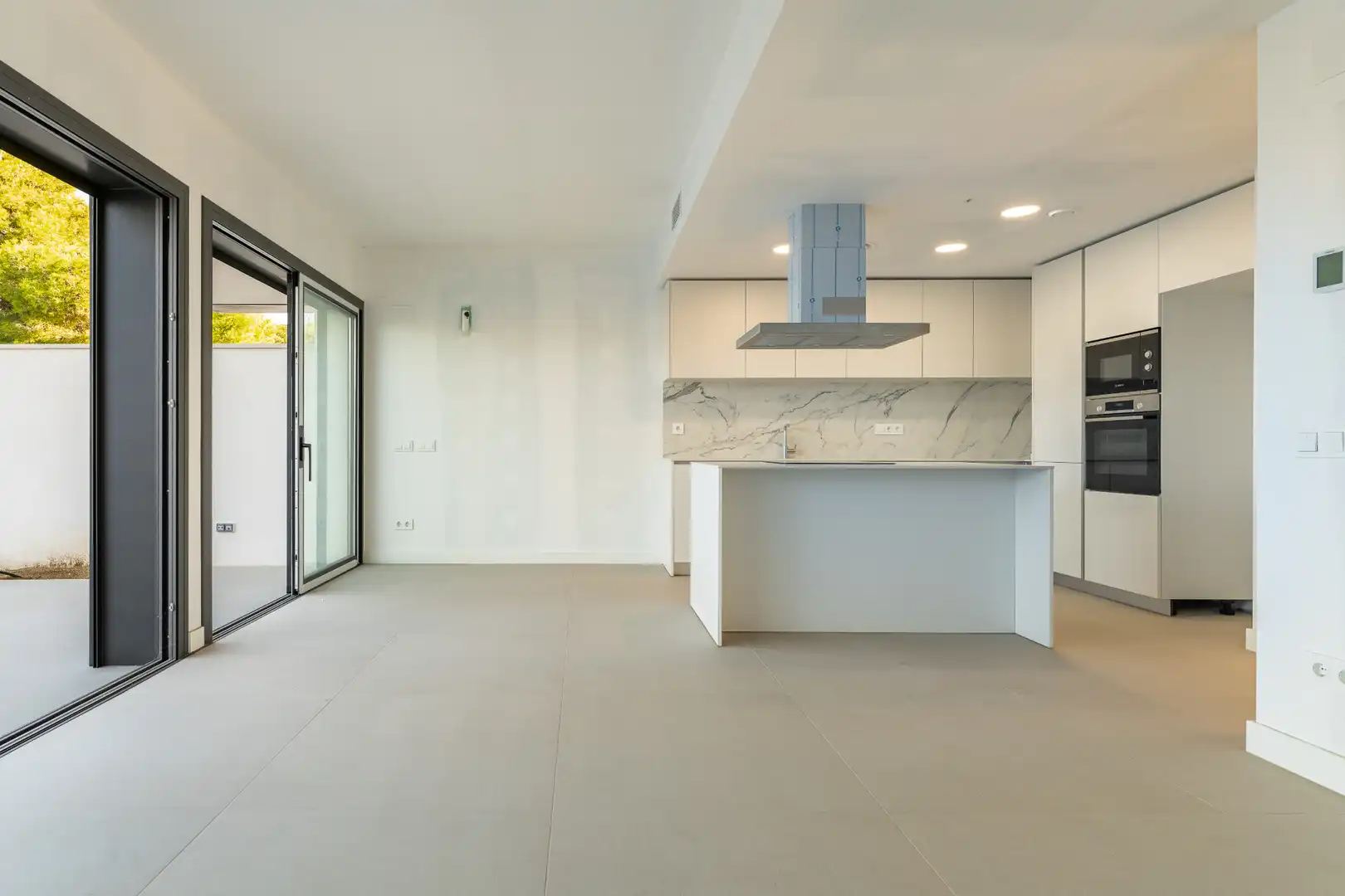Cocina de Casa adosada en venta en Cambrils con Jardín privado, Piscina y Domótica