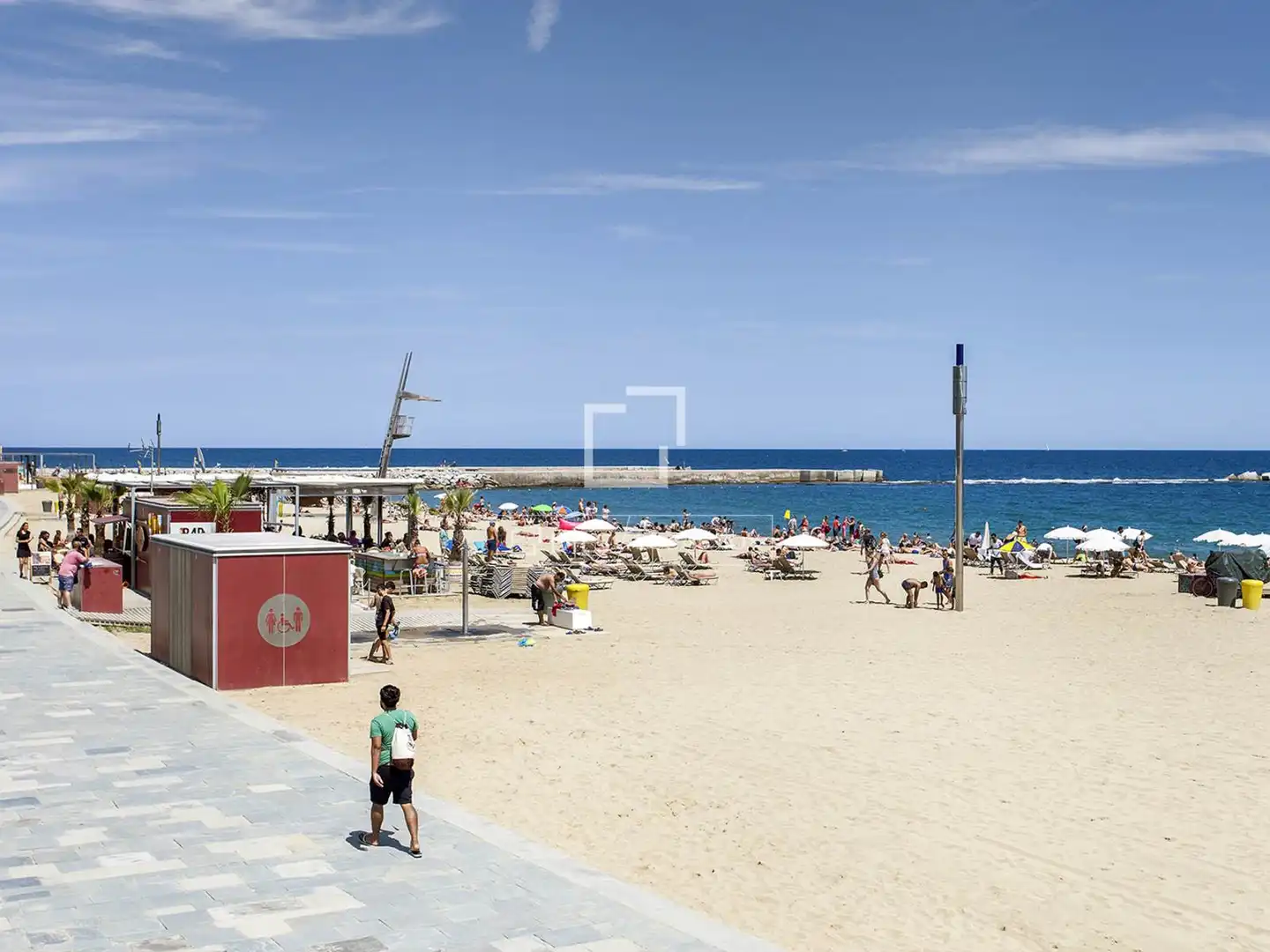 Außenansicht von Dachboden zum Verkauf in Barcelona mit Klimaanlage, Heizung und Privatgarten
