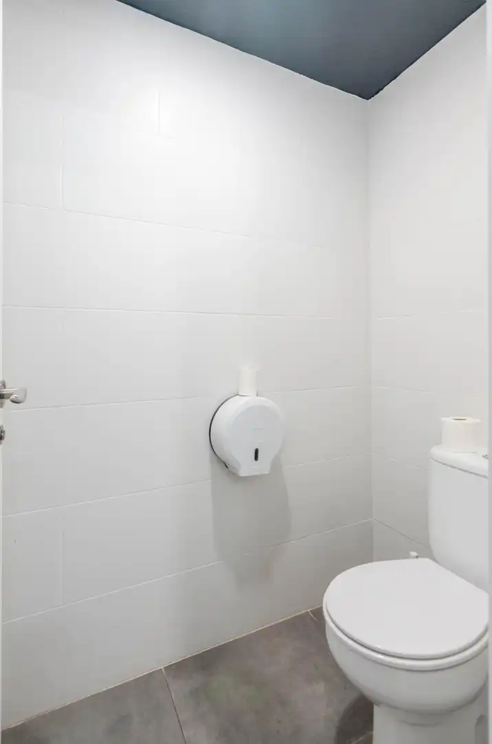 Bathroom of Commercial properties for sale in Oviedo   with Furnished