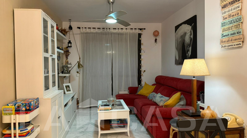 Foto 2 de Piso en venta en Avenida de Europa, Sevilla