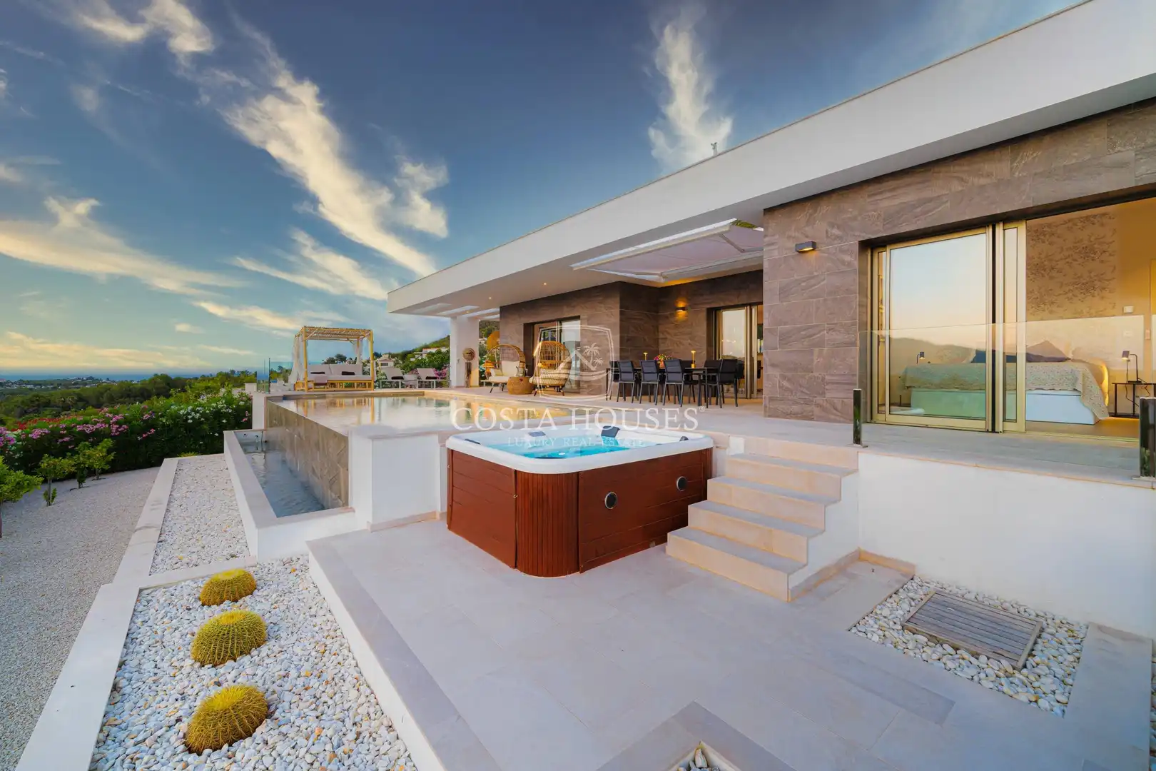 Terrace of Houses for sale in Jávea / Xàbia  with Air Conditioner, Private garden and Terrace
