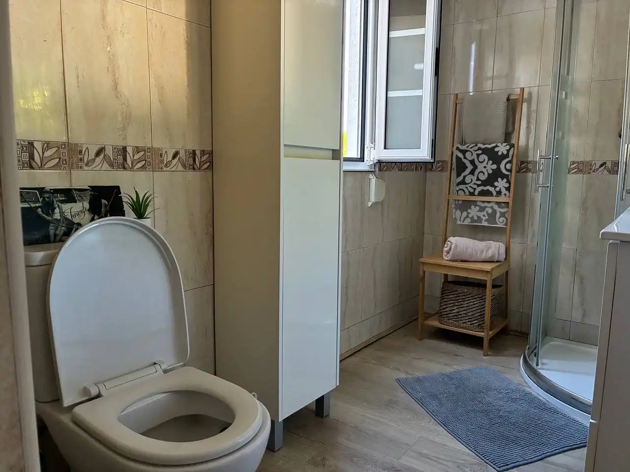 Baño de Casa o chalet en venta en Cariño con Jardín privado, Terraza y Amueblado