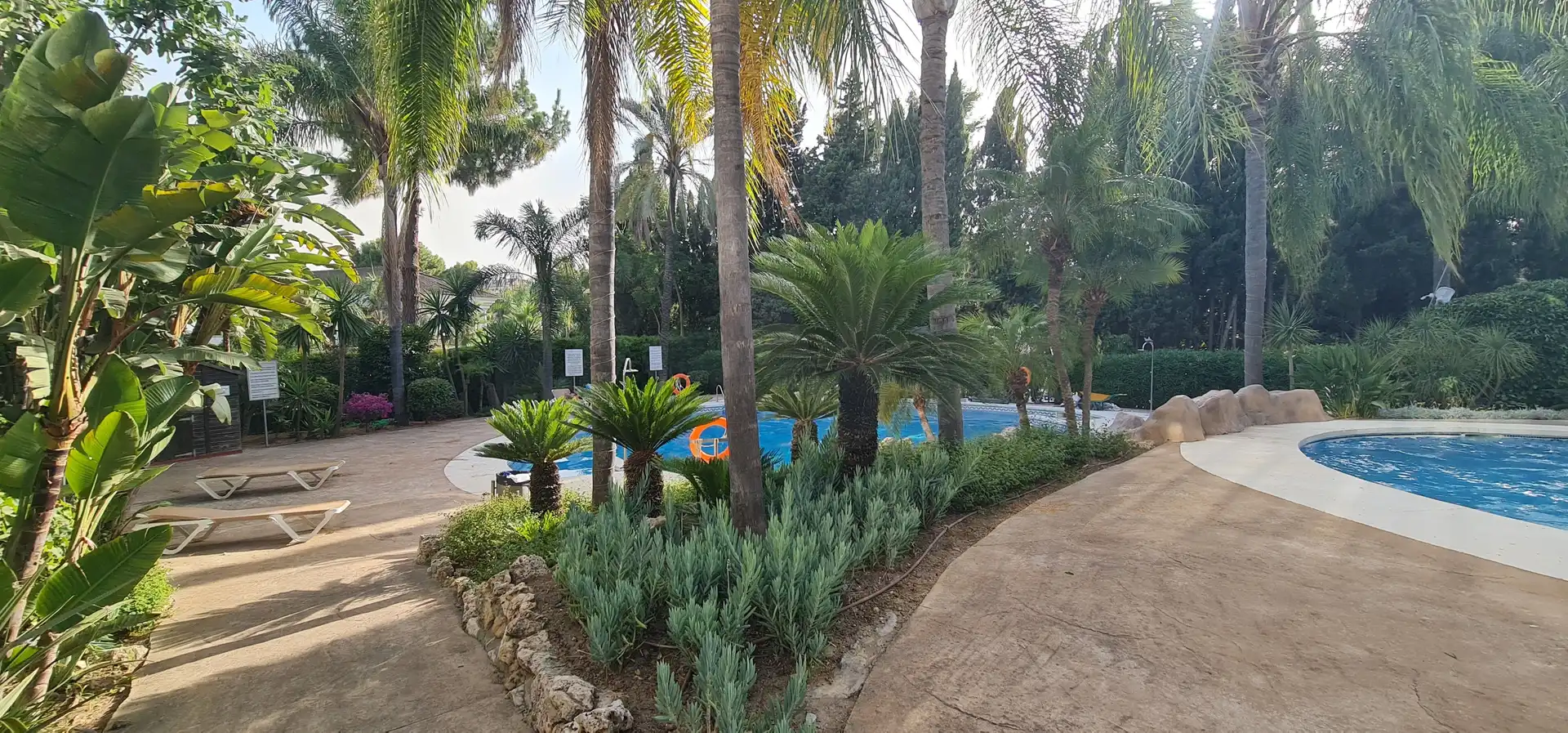 Swimming pool of Flat for sale in Marbella  with Air Conditioner, Heating and Terrace