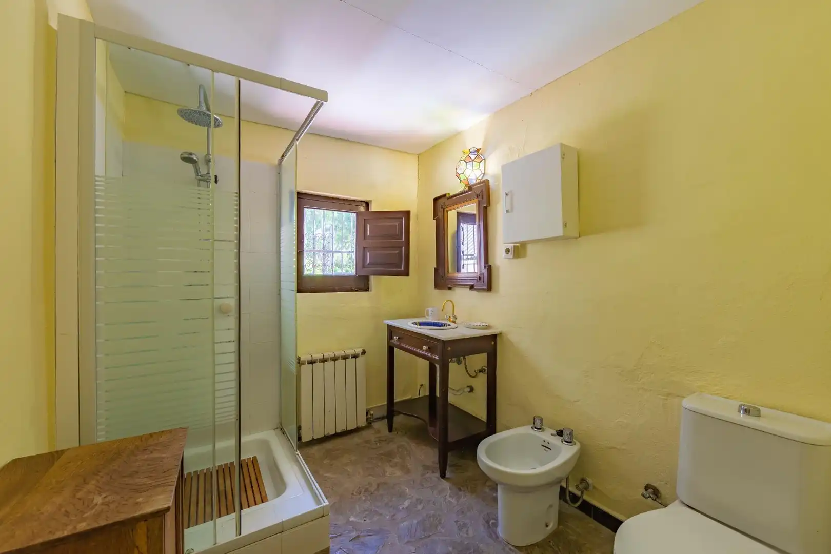 Badezimmer von Country house zum Verkauf in Tarifa mit Heizung und Gemeinschaftspool