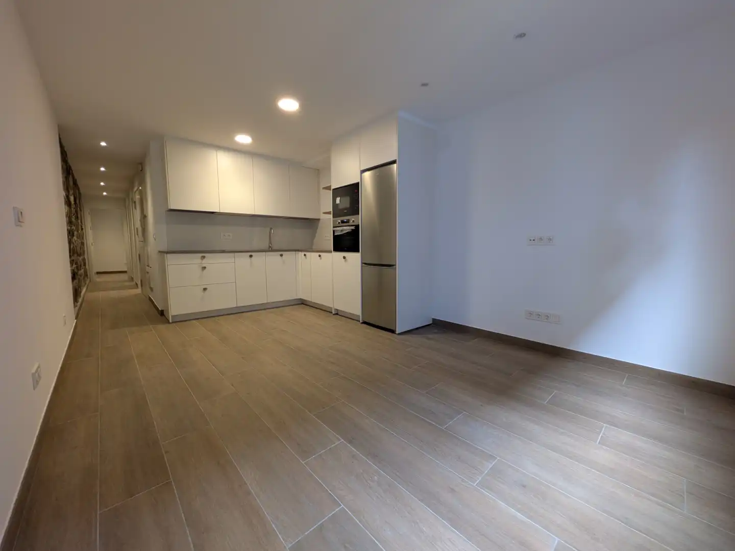 Cocina de Piso en venta en Errenteria con Horno, Lavadora y Microondas