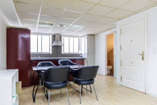 Local comercial en Venta en Ruiseñores