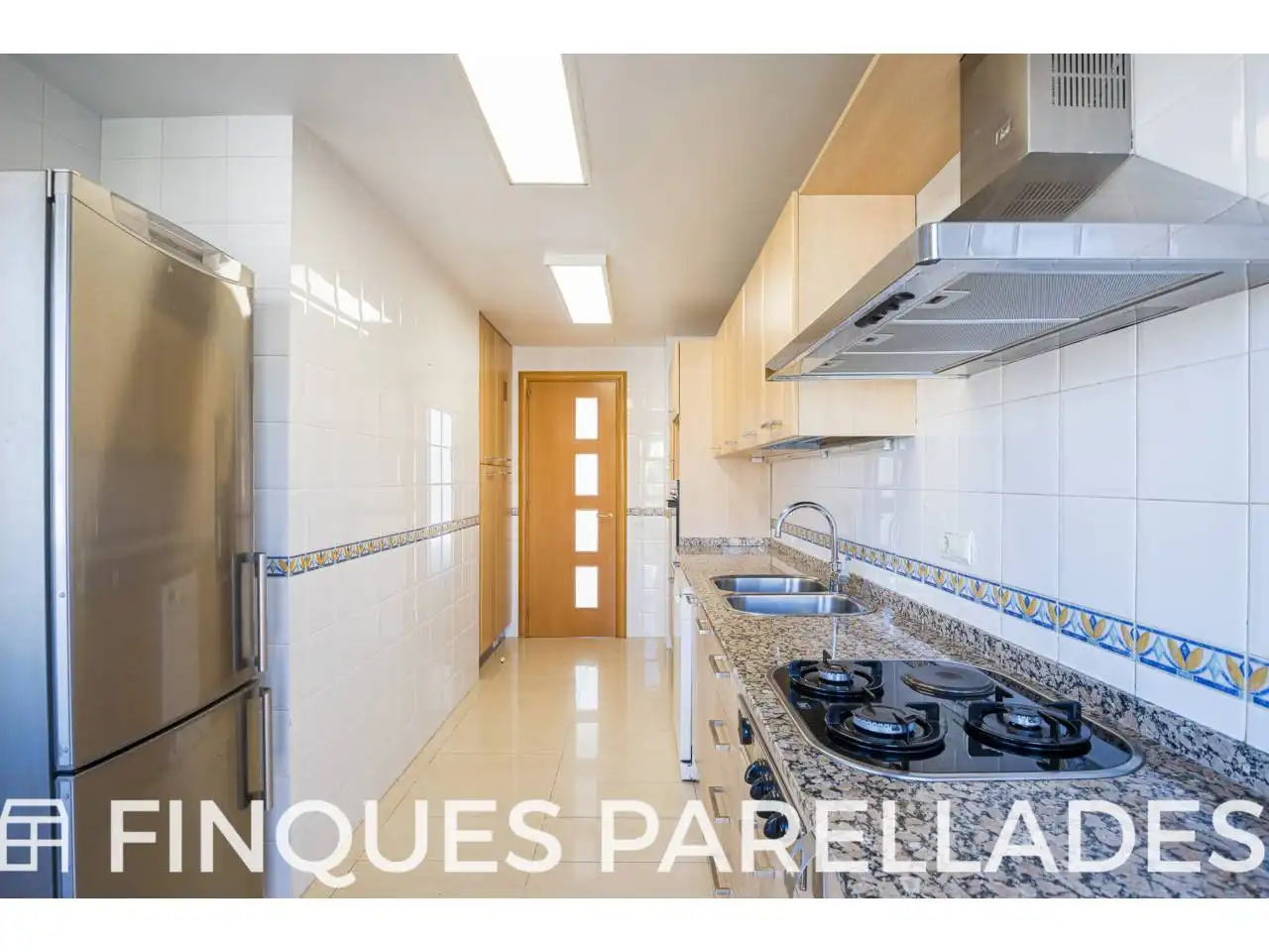 Küche von Dachboden zum Verkauf in Sitges mit Heizung, Terrasse und Abstellraum